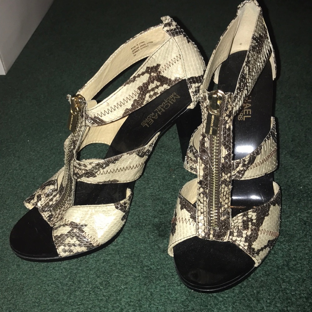 Michael Kors ZIP Heals
